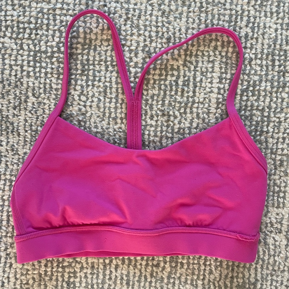 Women’s Lululemon pink sports bra